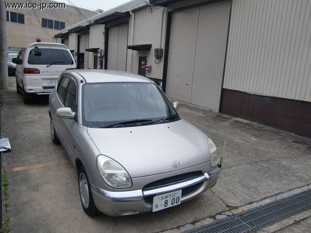 930988 of car M100A - 1998 Toyota Duet X - Silver