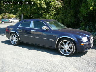 front photo of car CHRYSLER - 2007 Chrysler 300 CRD 300c - Blue